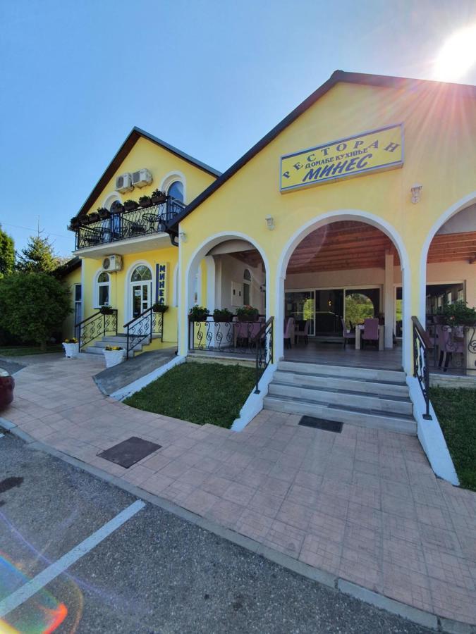 Guest House Mines Vrdnik Extérieur photo